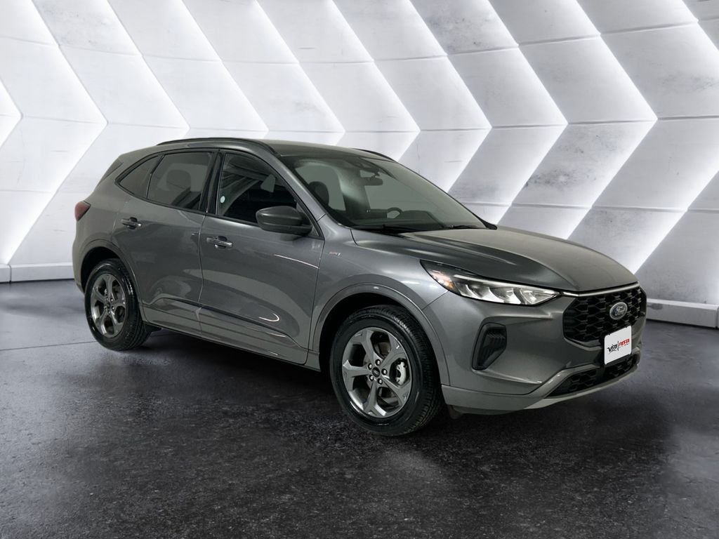 Used 2024 Gray Ford ST-Line image 1