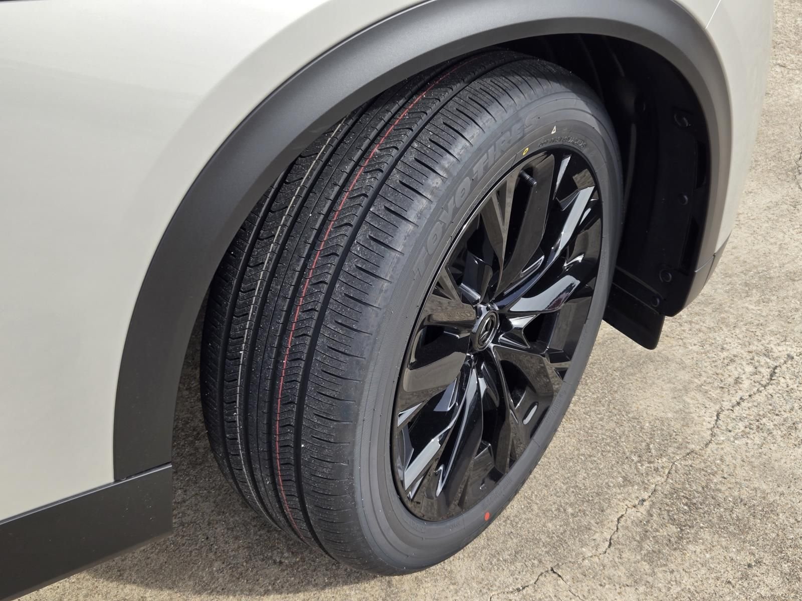 View vehicle photo 5