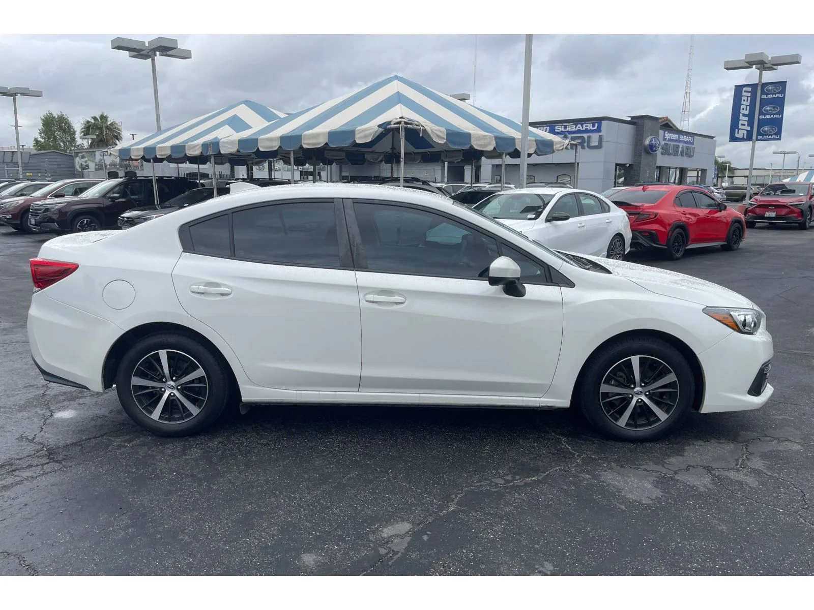 Used 2022 Crystal White Pearl Subaru Premium image 7
