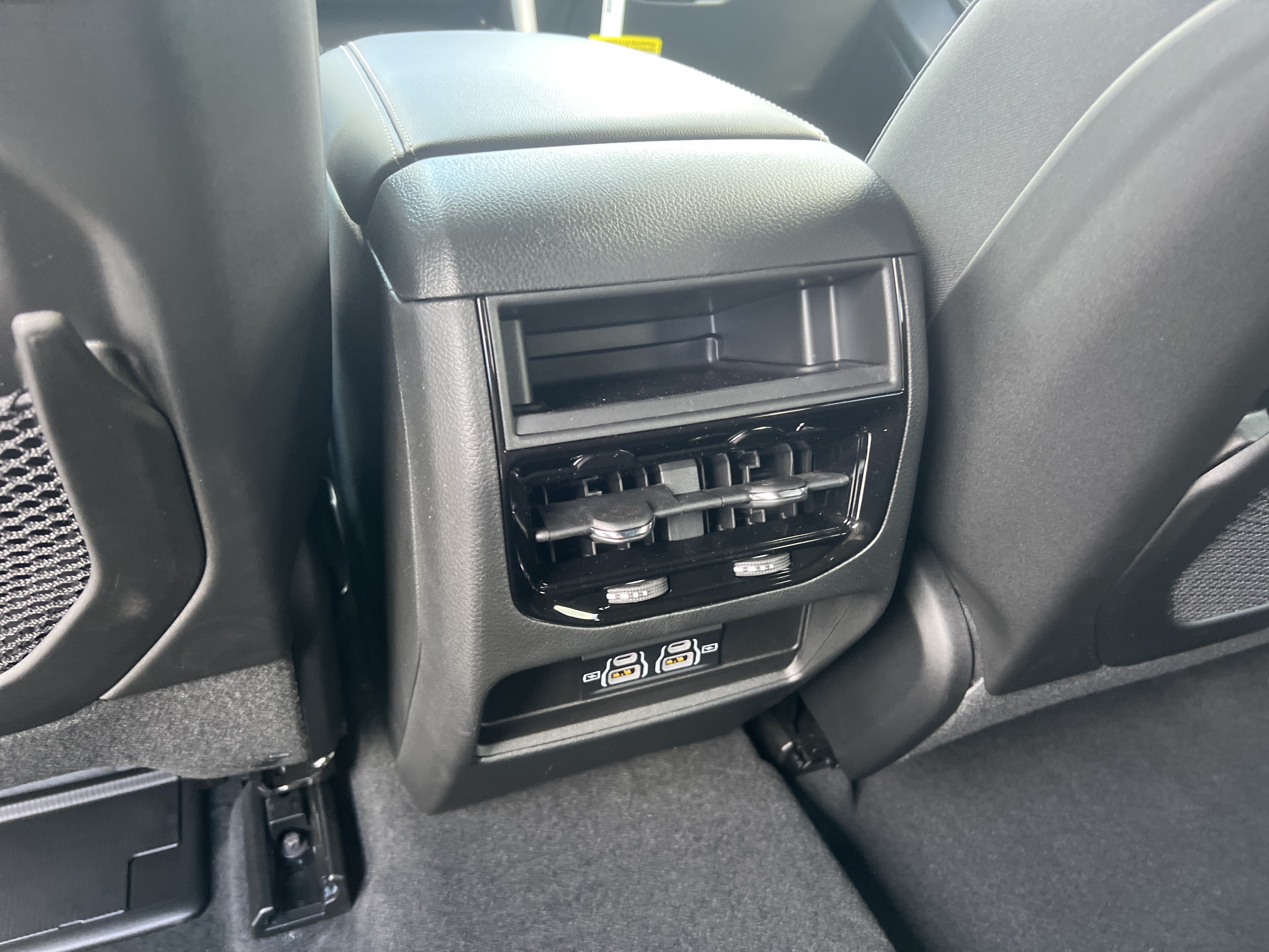 New 2026 Silver Zynith Exterior Paint Jeep Laredo image 19