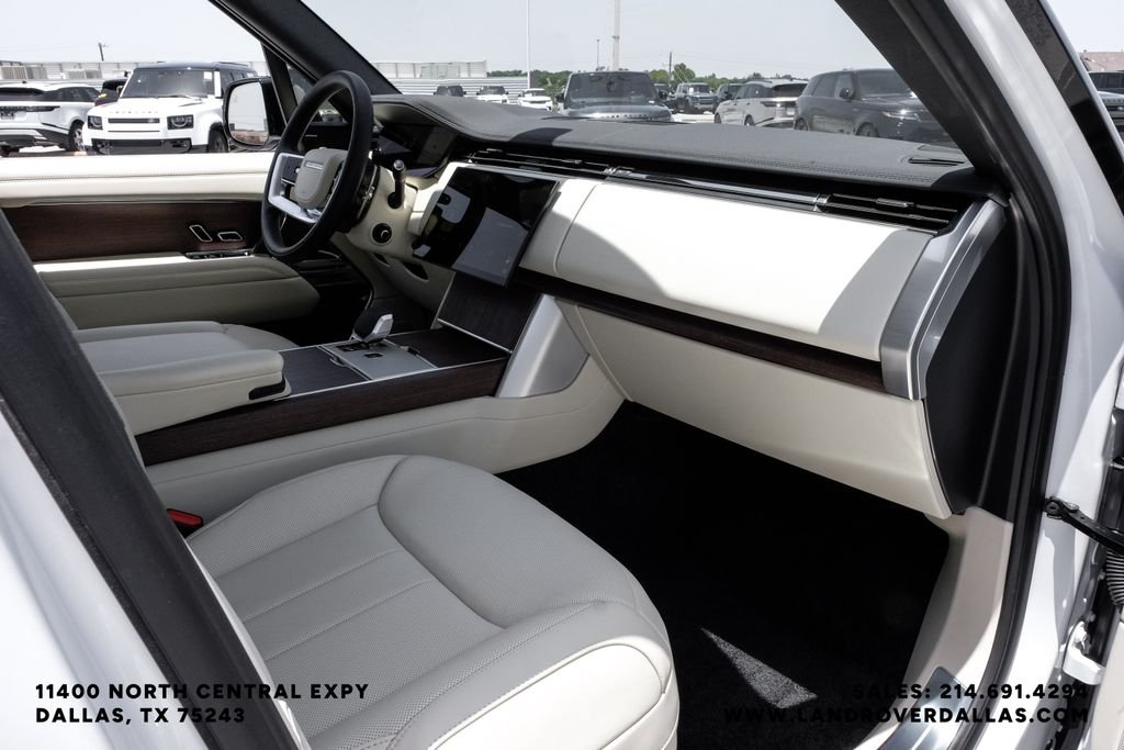 2026 Land Rover Range Rover SE - Photo 12