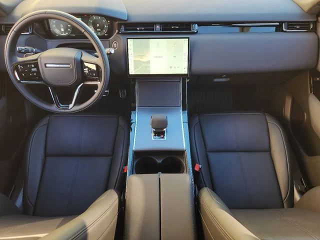 Used 2025 Black Land Rover Dynamic SE image 19