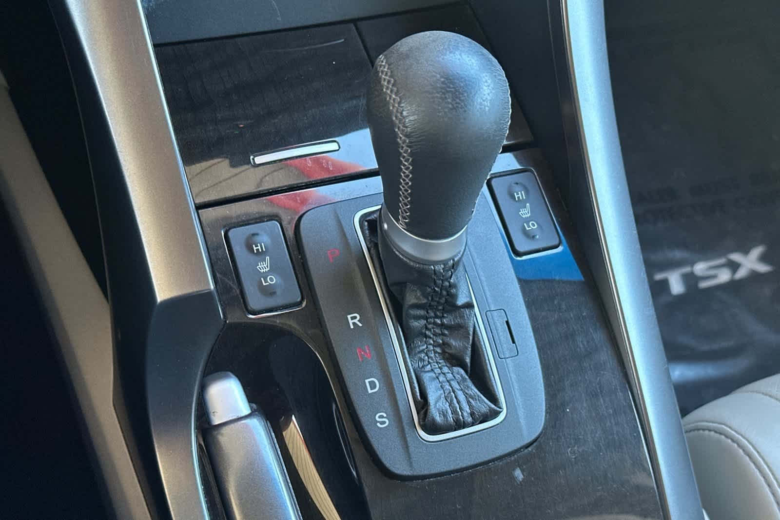 Used 2012  Acura  image 21