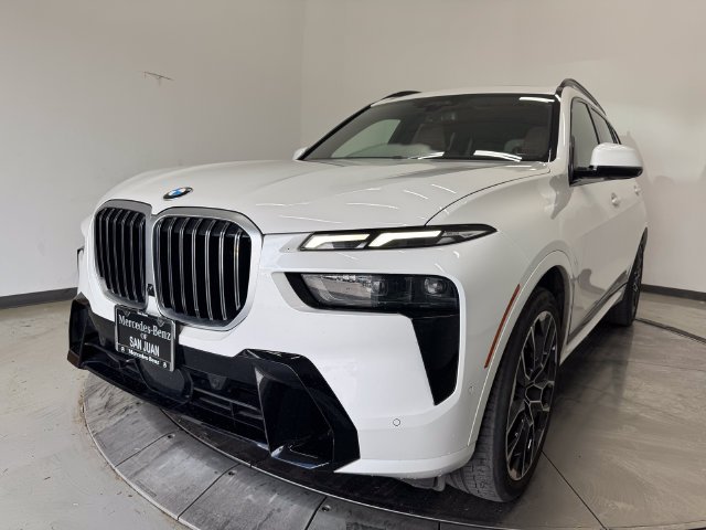 Used 2023 Mineral White Metallic BMW xDrive40i image 33