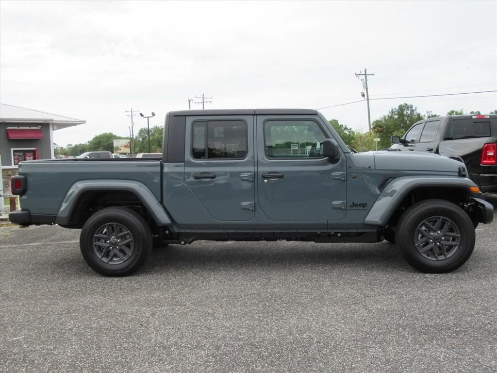 New 2026 Anvil Clear-Coat Exterior Paint Jeep Sport S image 2