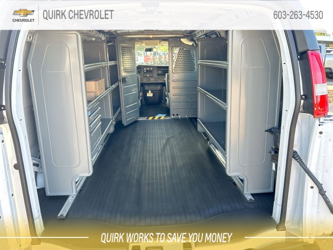 2025 Chevrolet Express Cargo Work Van - Photo 16