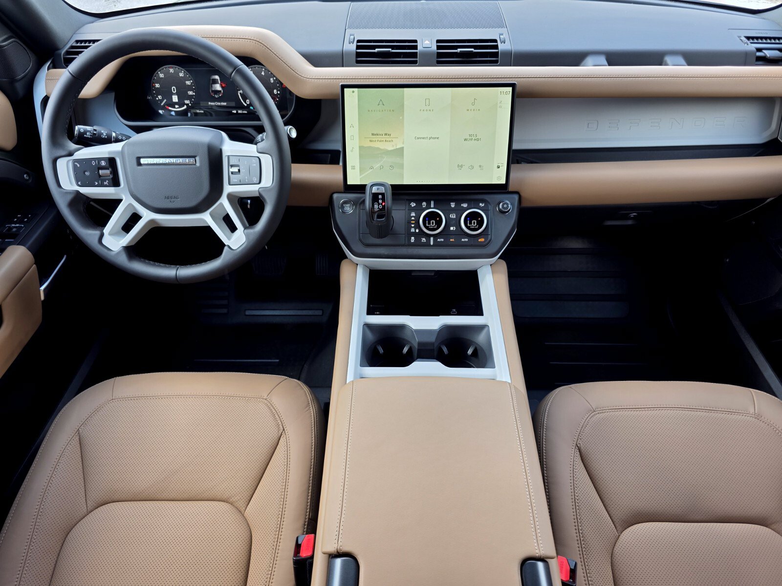 New 2026 Woolstone Green Land Rover P300 S image 4