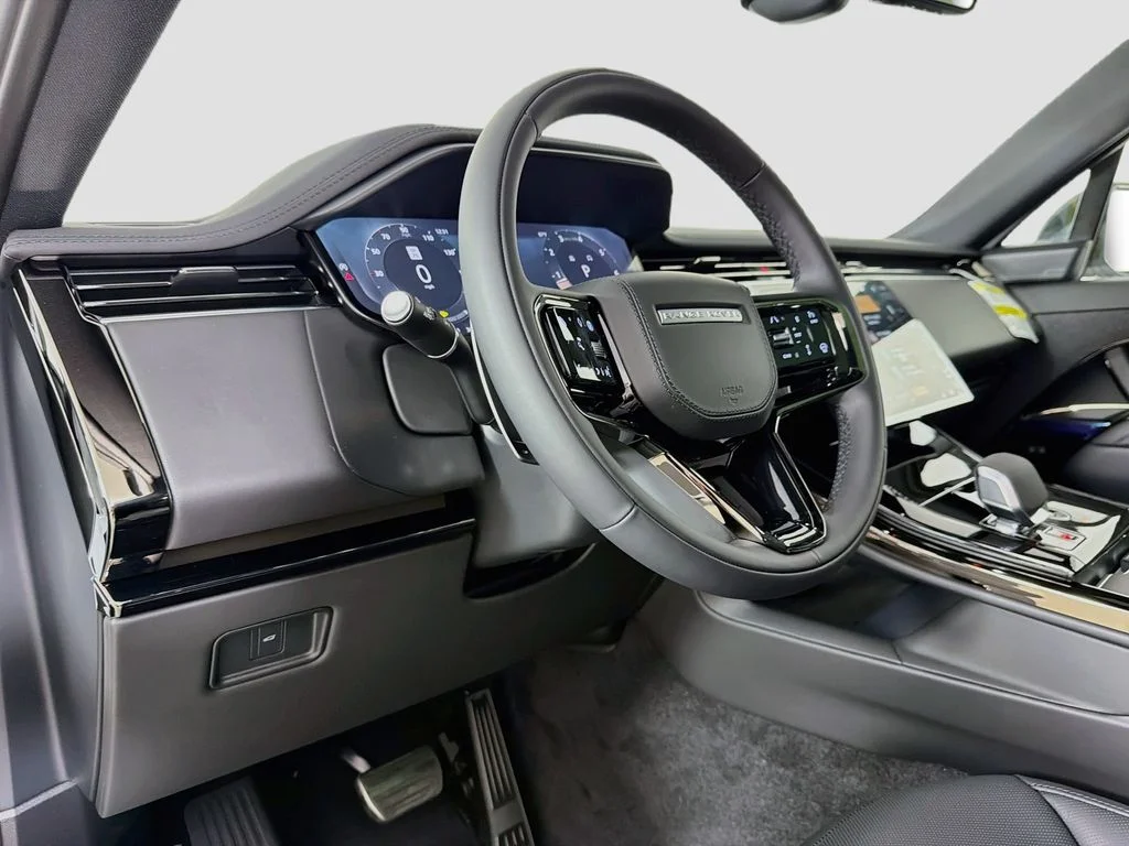 New 2026 Fuji White Land Rover Dynamic SE image 9