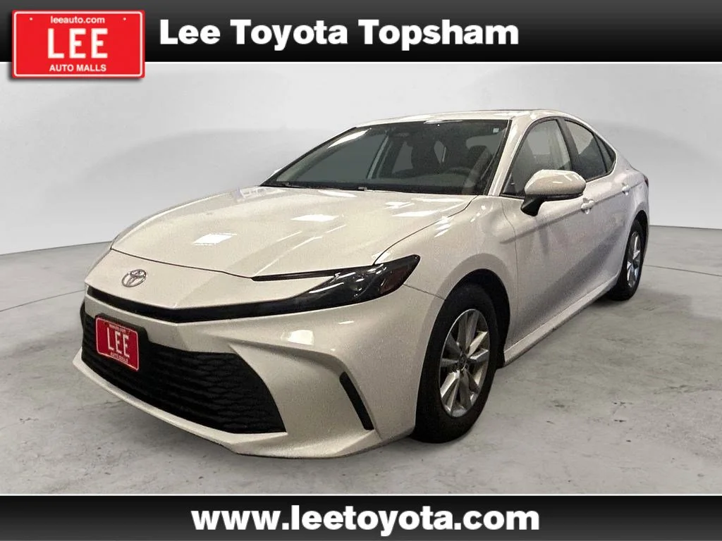 Used 2025 Ice Toyota LE image 1