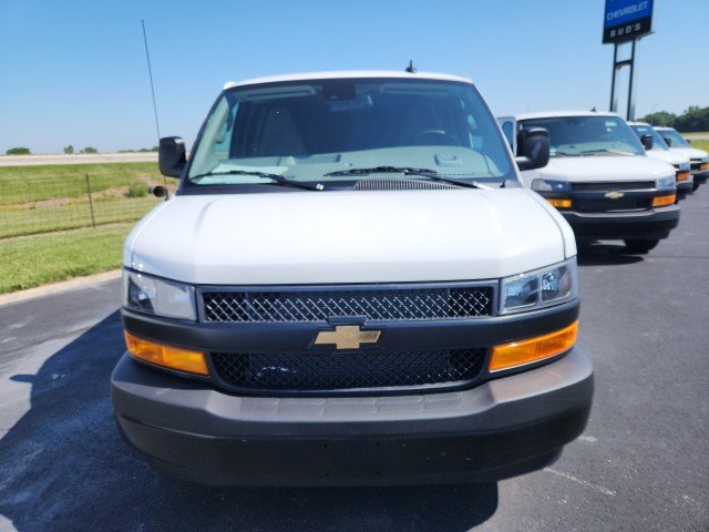 2025 Chevrolet Express Cargo Work Van - Photo 6