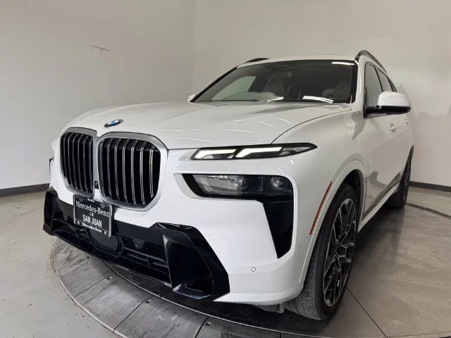 Used 2023 Mineral White Metallic BMW xDrive40i image 33
