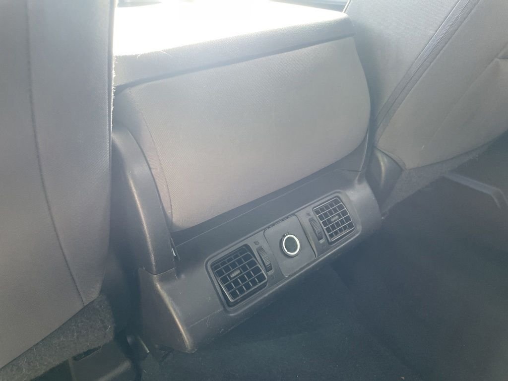 Used 2020 White Toyota SR5 image 16