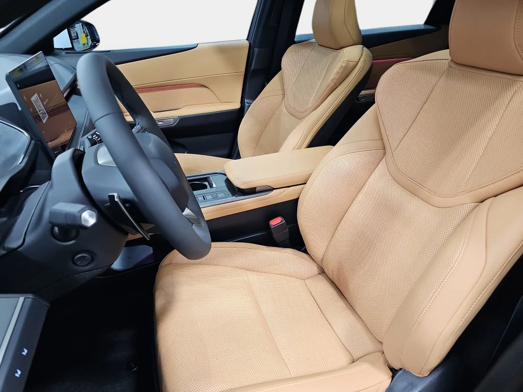 Used 2026 WHITE NOVA GLASS FLAKE Lexus 500e Premium image 17