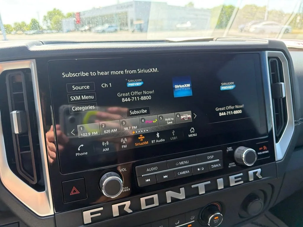 Used 2025 Glacier White Nissan SV image 19