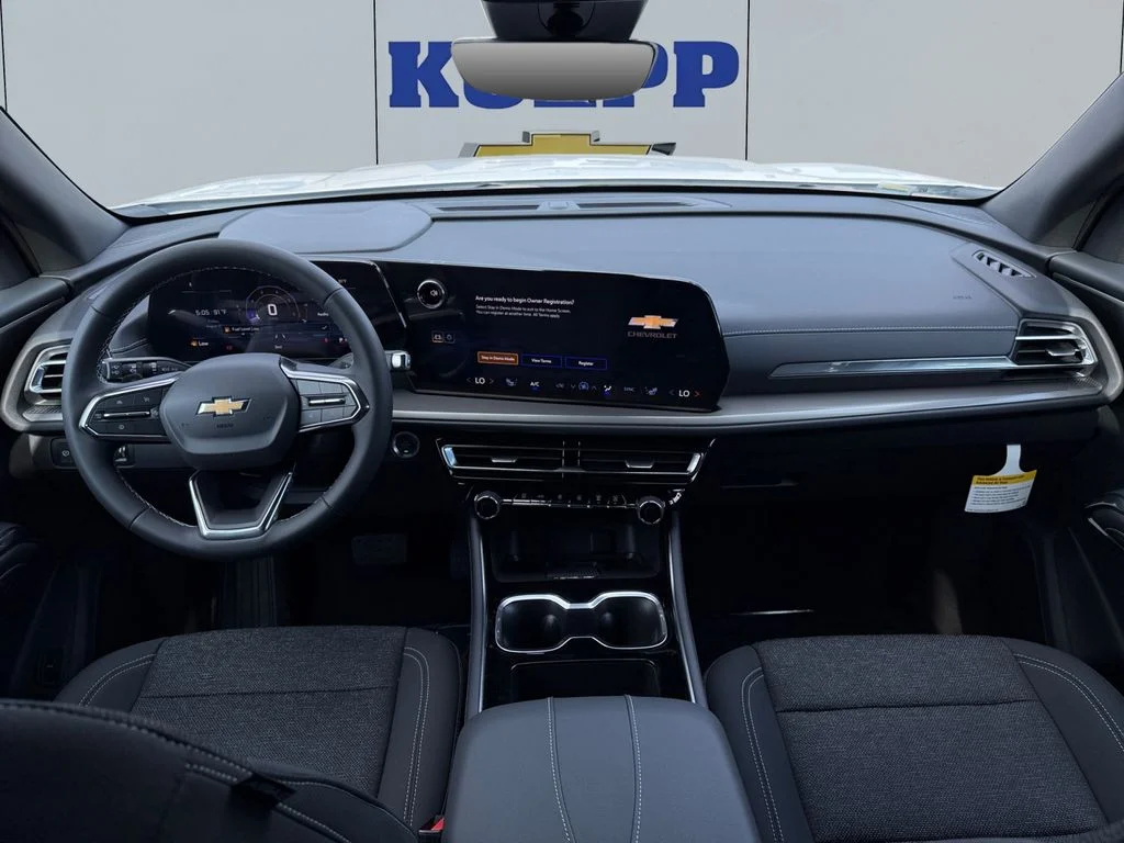 New 2027 Summit White Chevrolet LT image 12