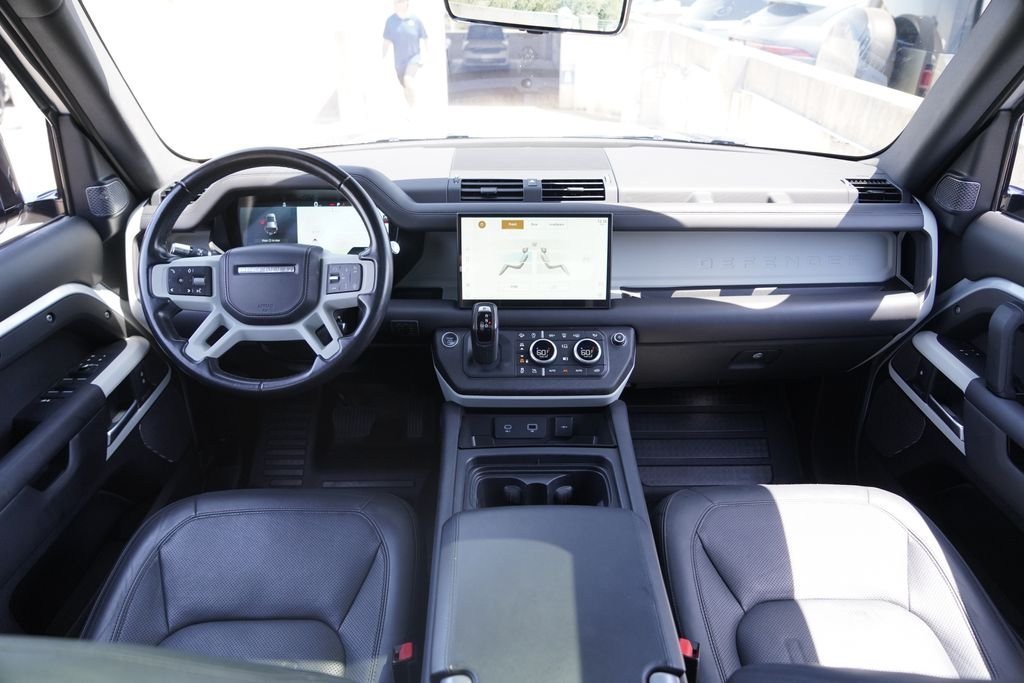 Used 2022 Silver Land Rover XS Edition image 24
