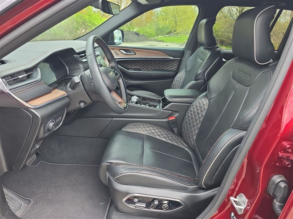 Used 2025 Red Jeep Summit image 17