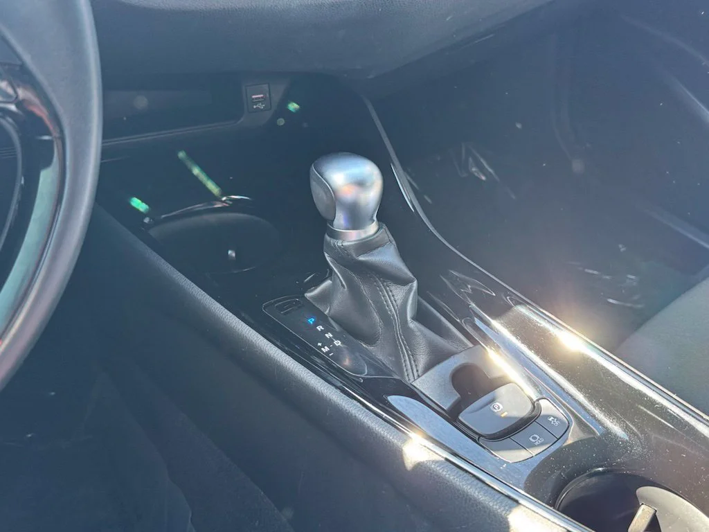 Used 2020 Black Toyota XLE image 16