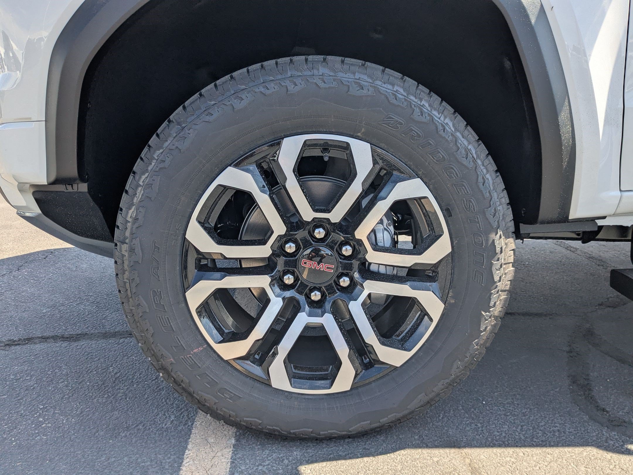 2026 GMC Canyon AT4 - Photo 26