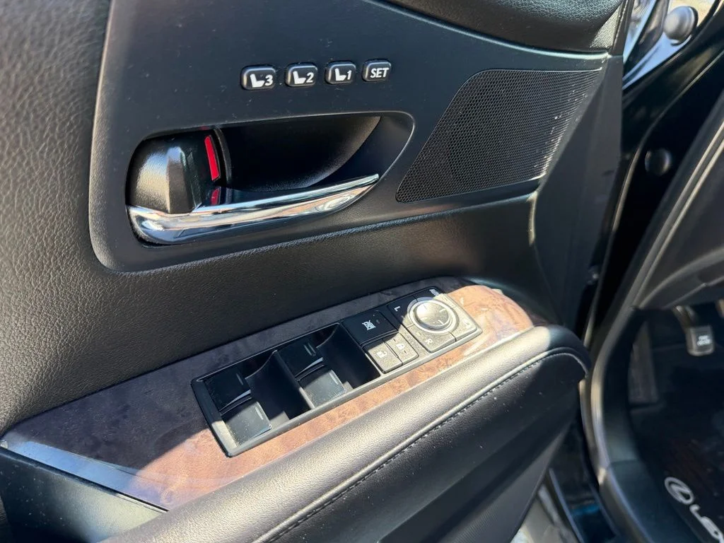 Used 2015 Black Lexus 350 image 11