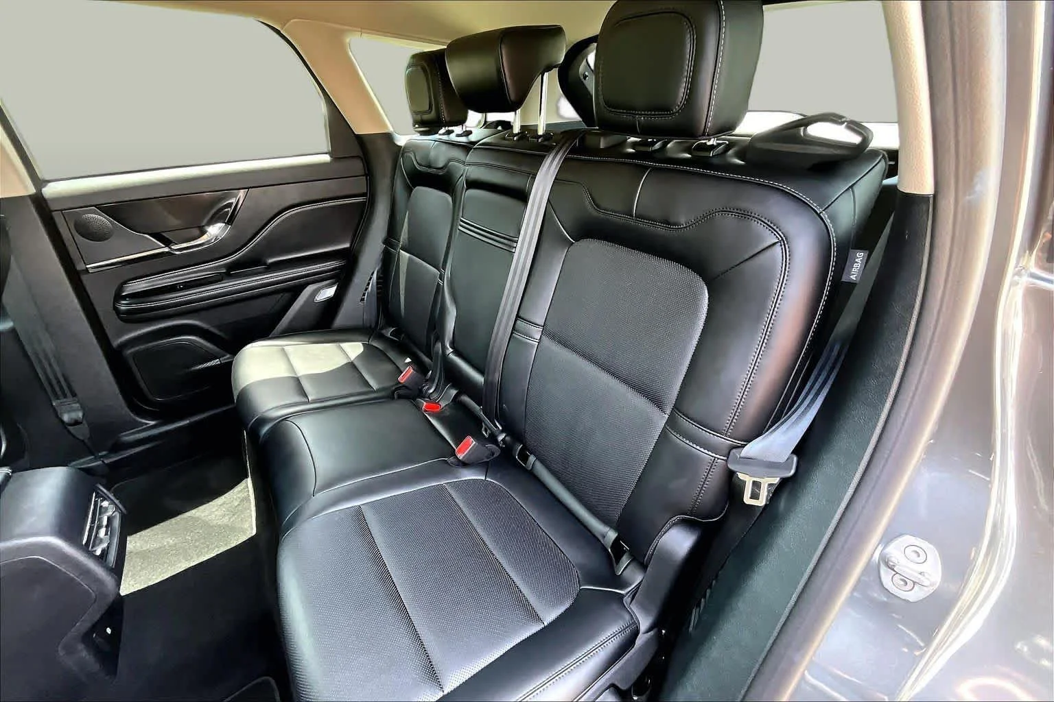 Used 2023 Asher Gray Clearcoat Metallic Lincoln Standard image 21