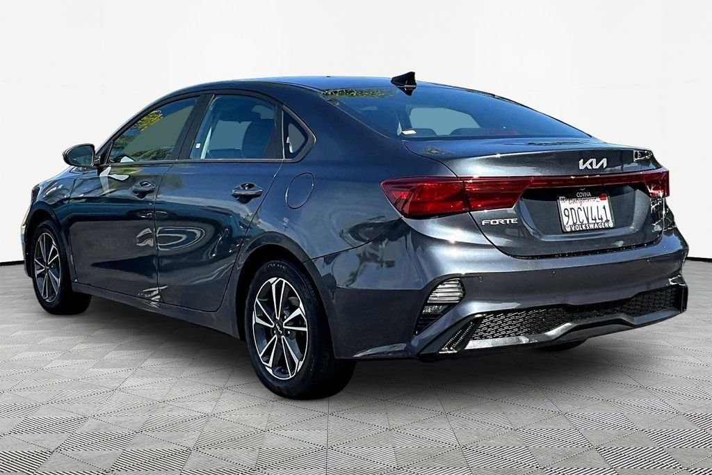 Used 2023 Gray Kia LXS image 4