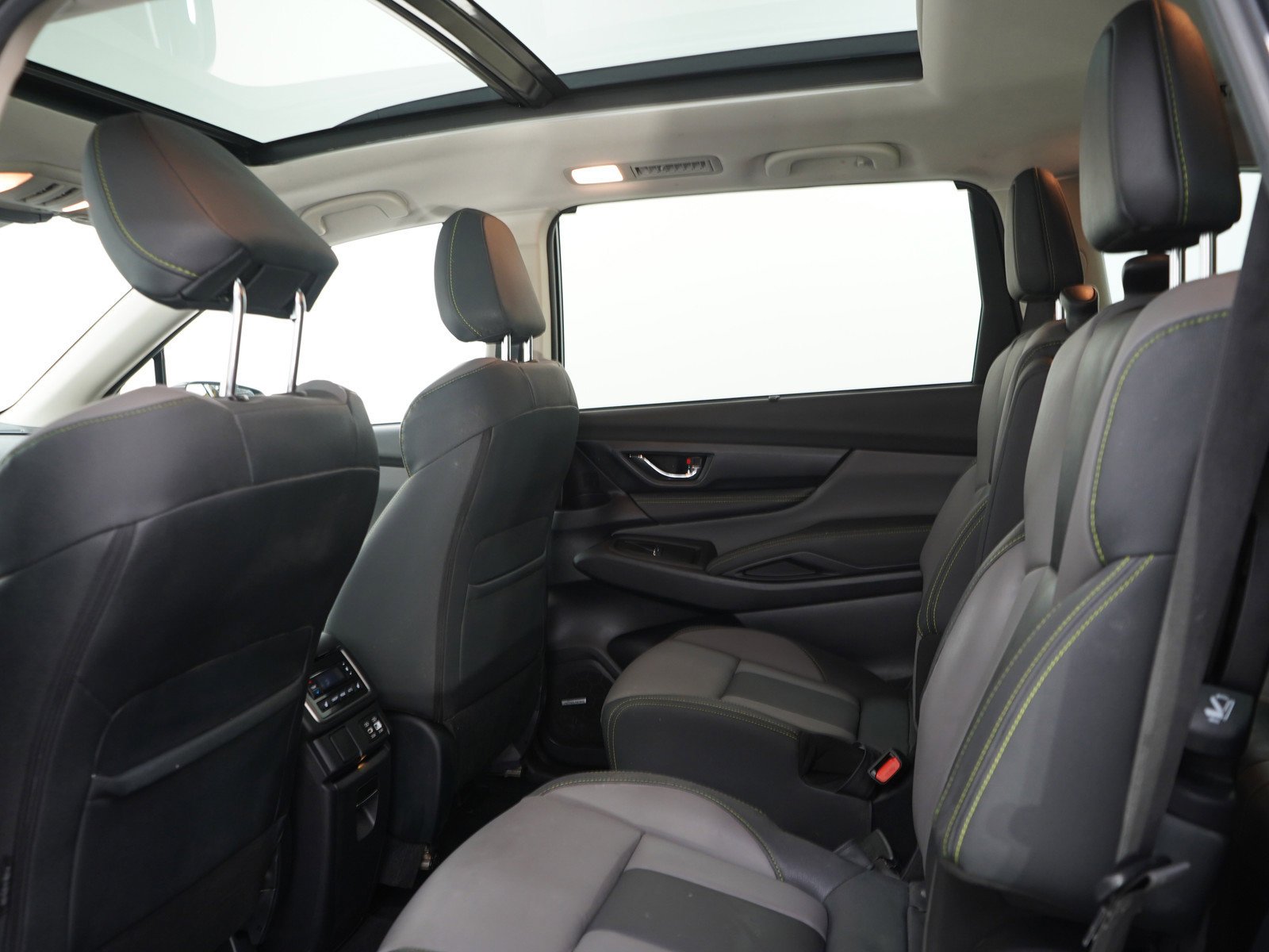 Used 2023 Magnetite Gray Metallic Subaru Onyx Edition image 17
