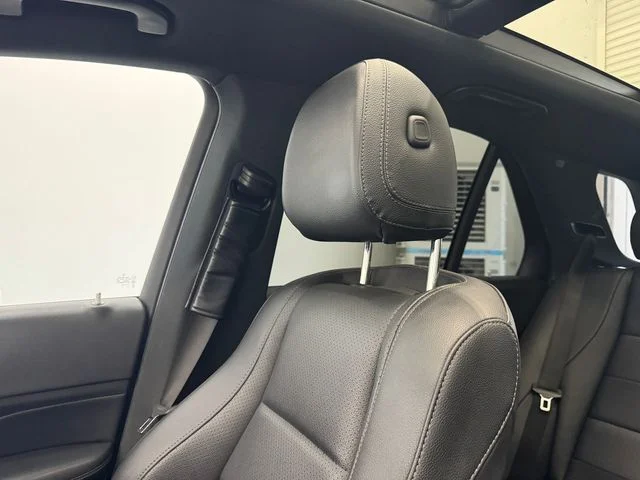 Used 2020 Black Mercedes-Benz GLE 350 image 35