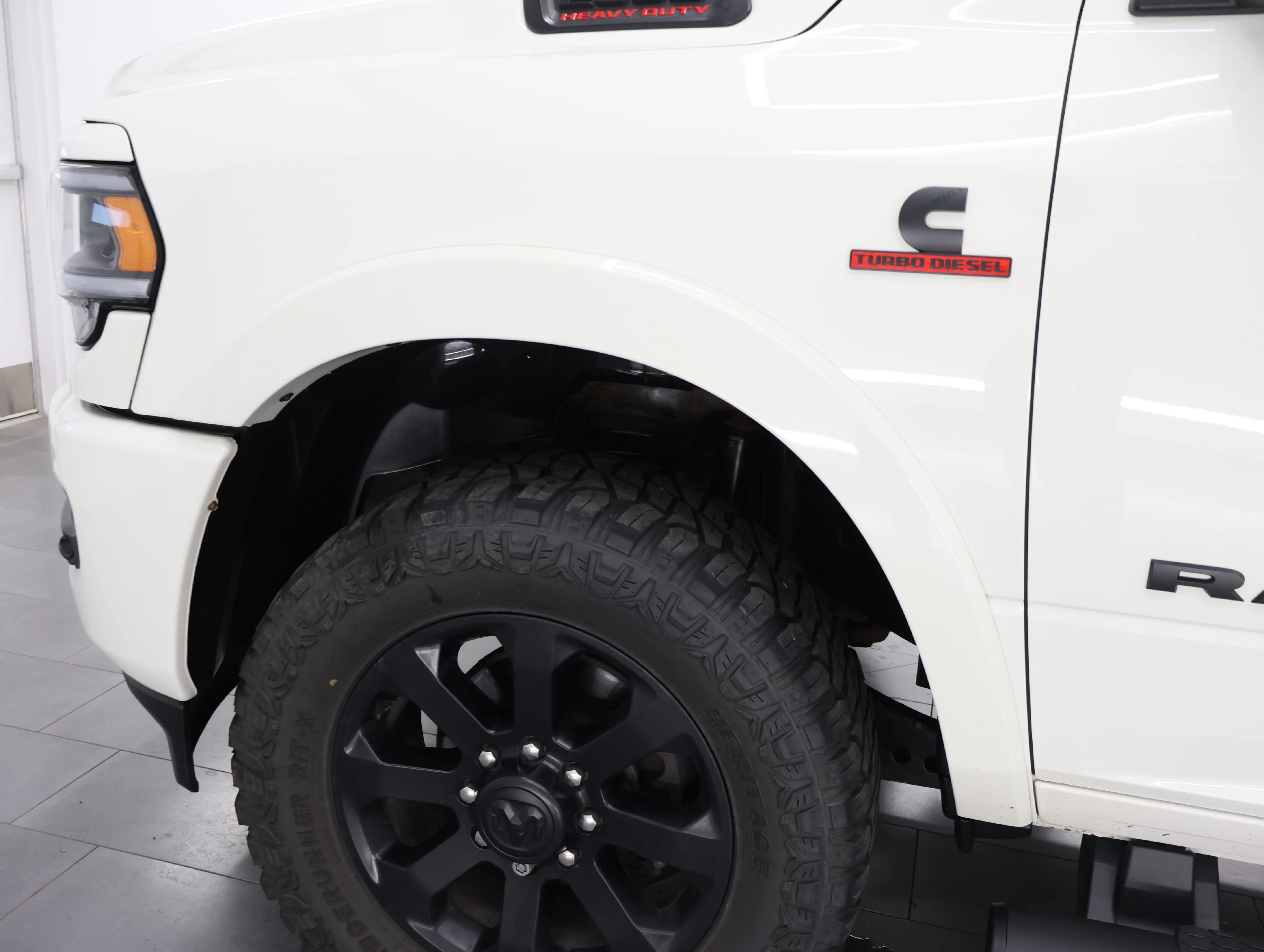 Used 2022 Pearl White Ram Laramie image 35