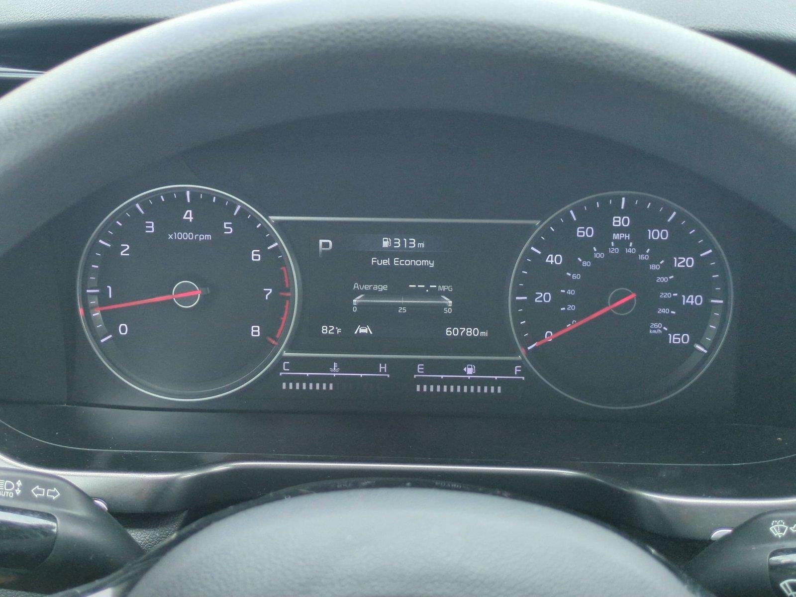 Used 2023 Glacial White Pearl Kia LX image 22