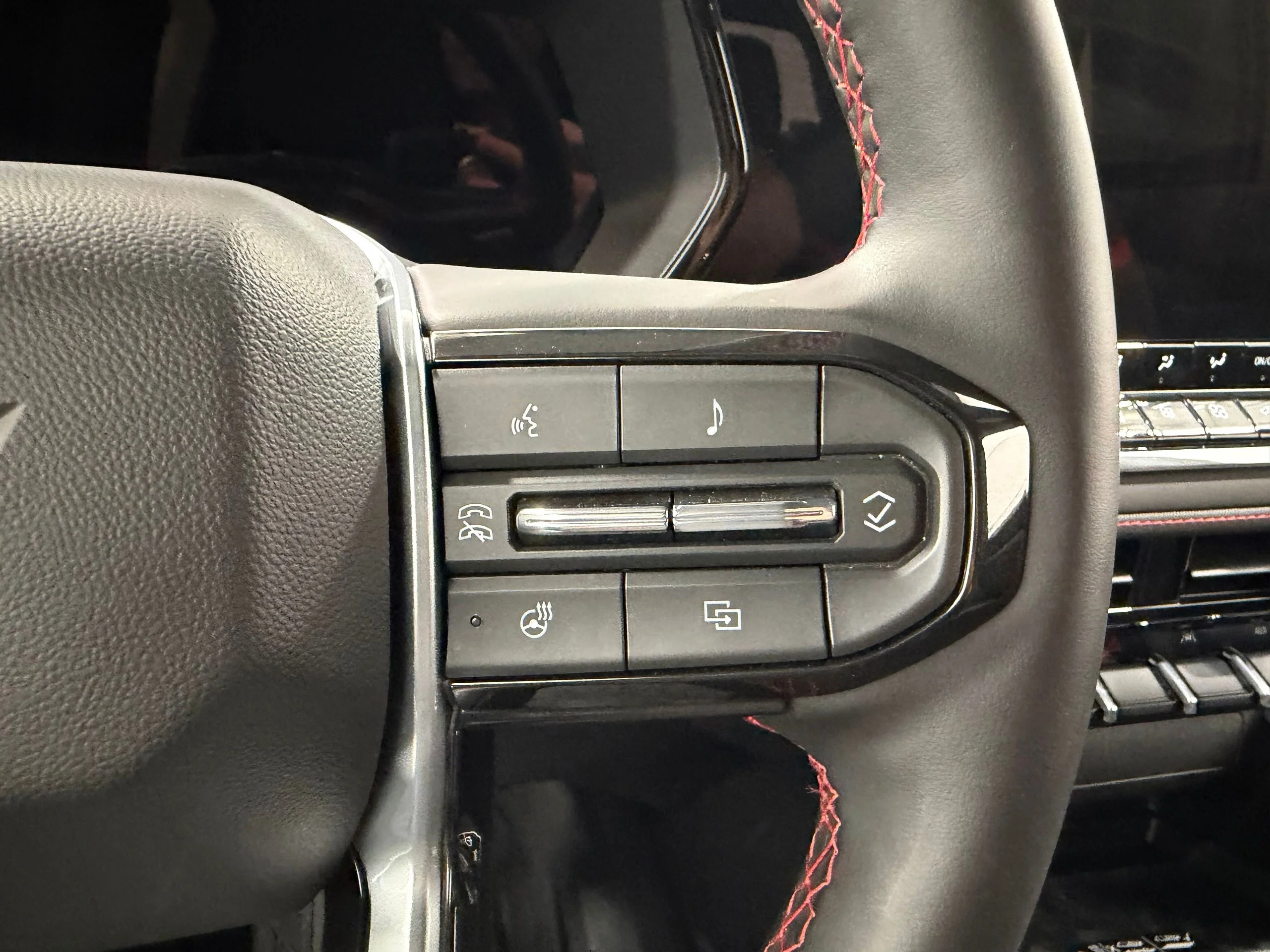 Used 2026 Gray Chevrolet Z71 image 39