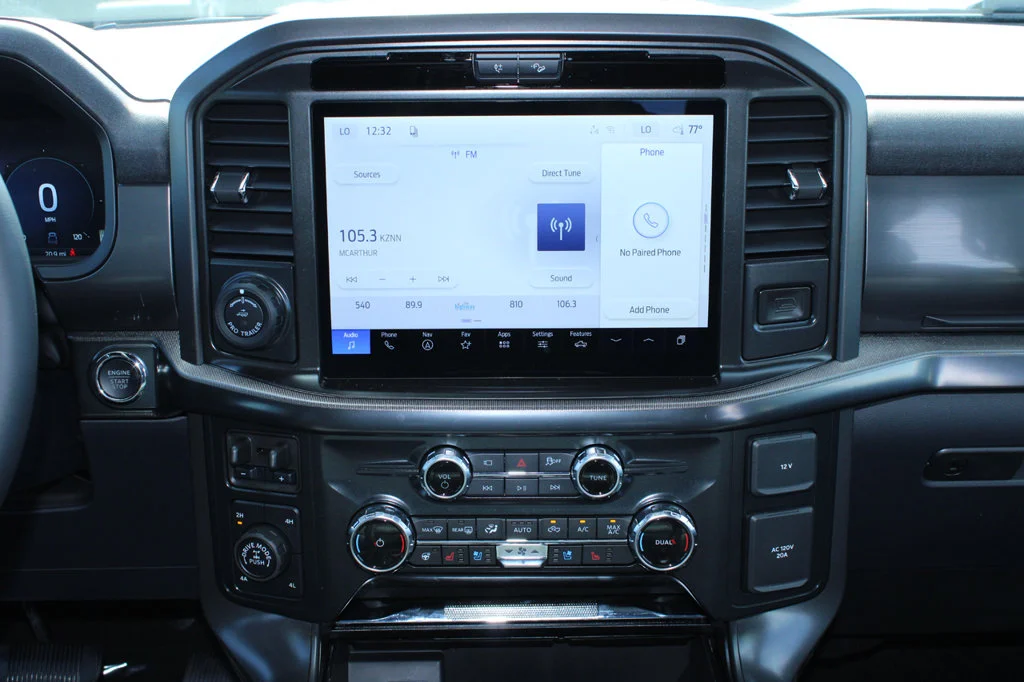 New 2026 Oxford White Ford Lariat® image 30