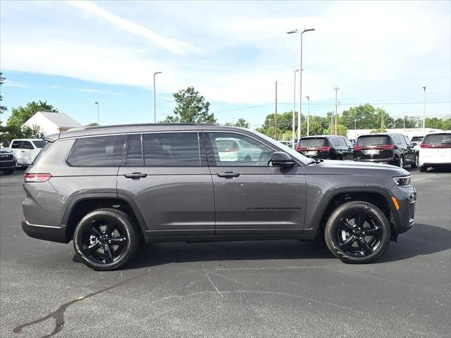 New 2026 Baltic Gray Metallic Clearcoat Jeep Limited image 2