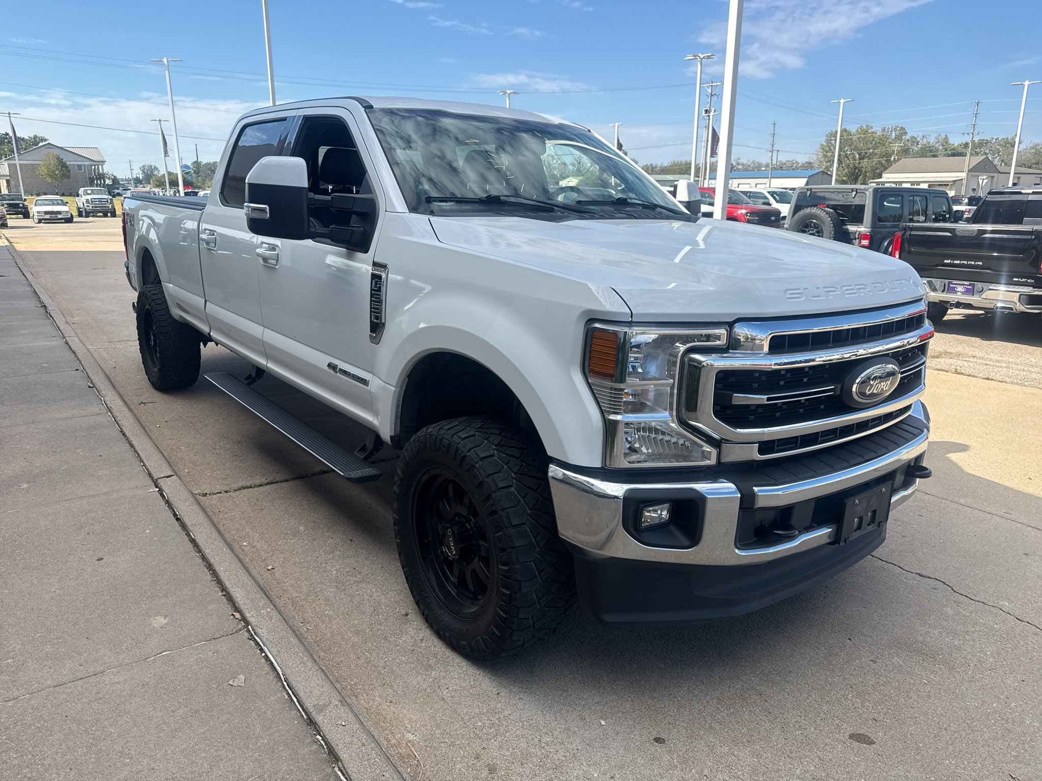 Used 2022 Oxford White Ford LARIAT image 4