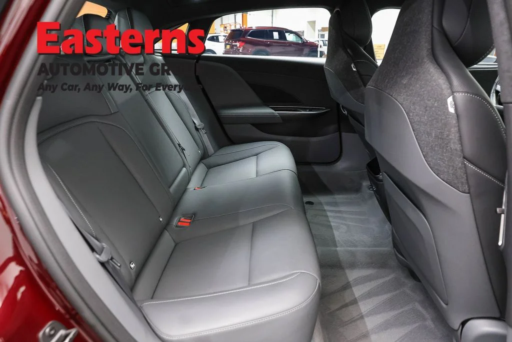 Used 2024 Red Lucid Pure image 22