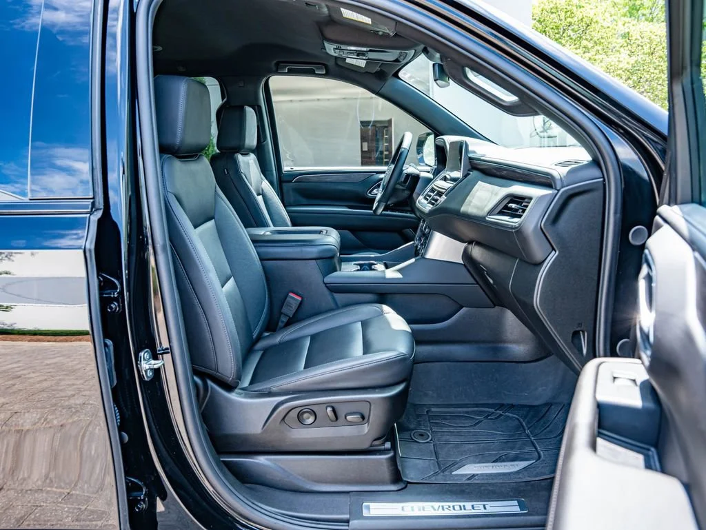 Used 2024 Black Chevrolet Z71 image 38