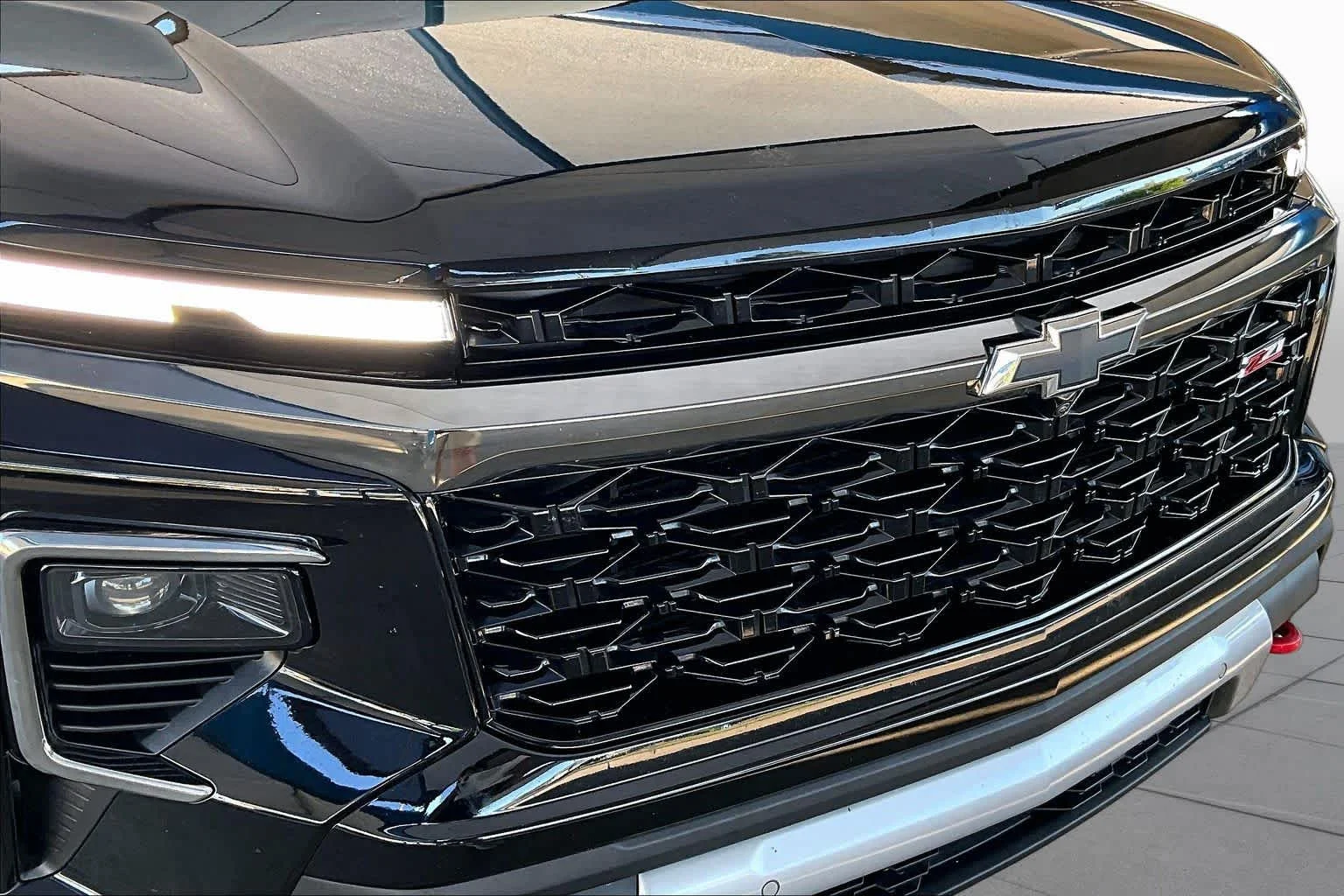 Used 2024 Mosaic Black Metallic Chevrolet AWD Z71 image 30