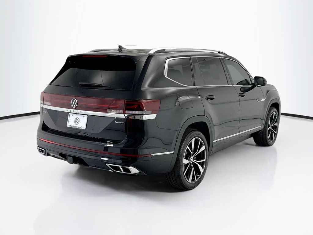 Used 2026  Volkswagen 2.0T SEL Premium R-Line image 5
