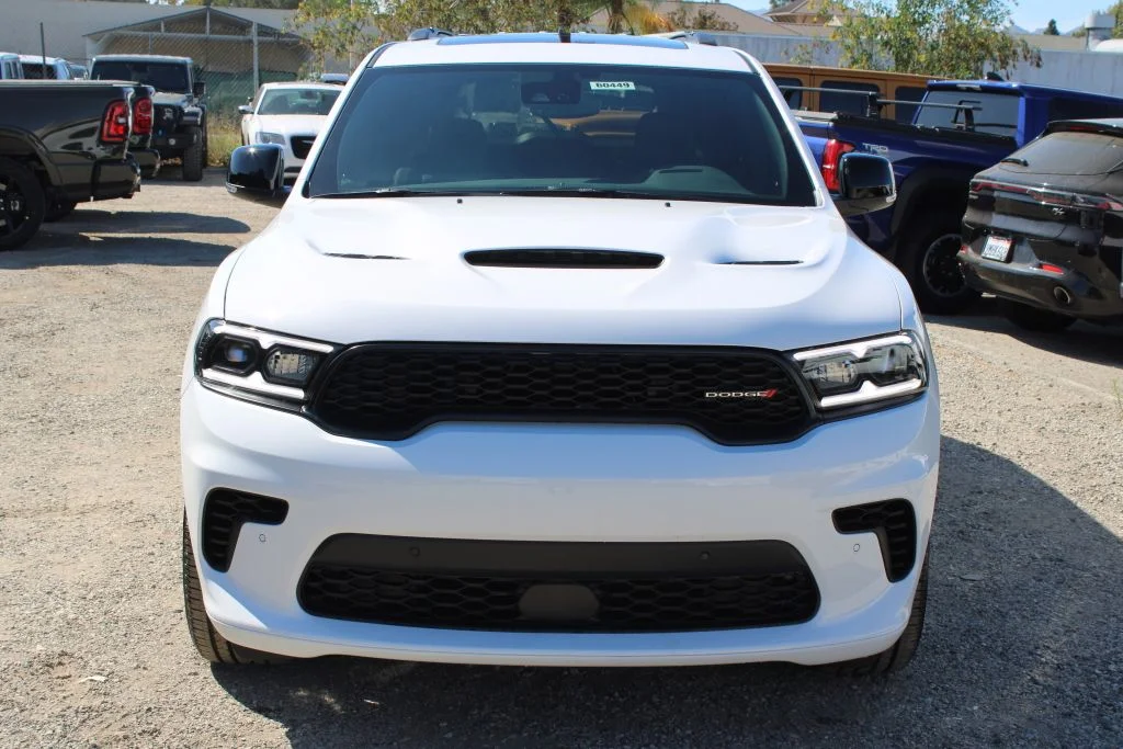 New 2026 White Knuckle Clear-Coat Exterior Paint Dodge GT Plus HEMI V8 image 2