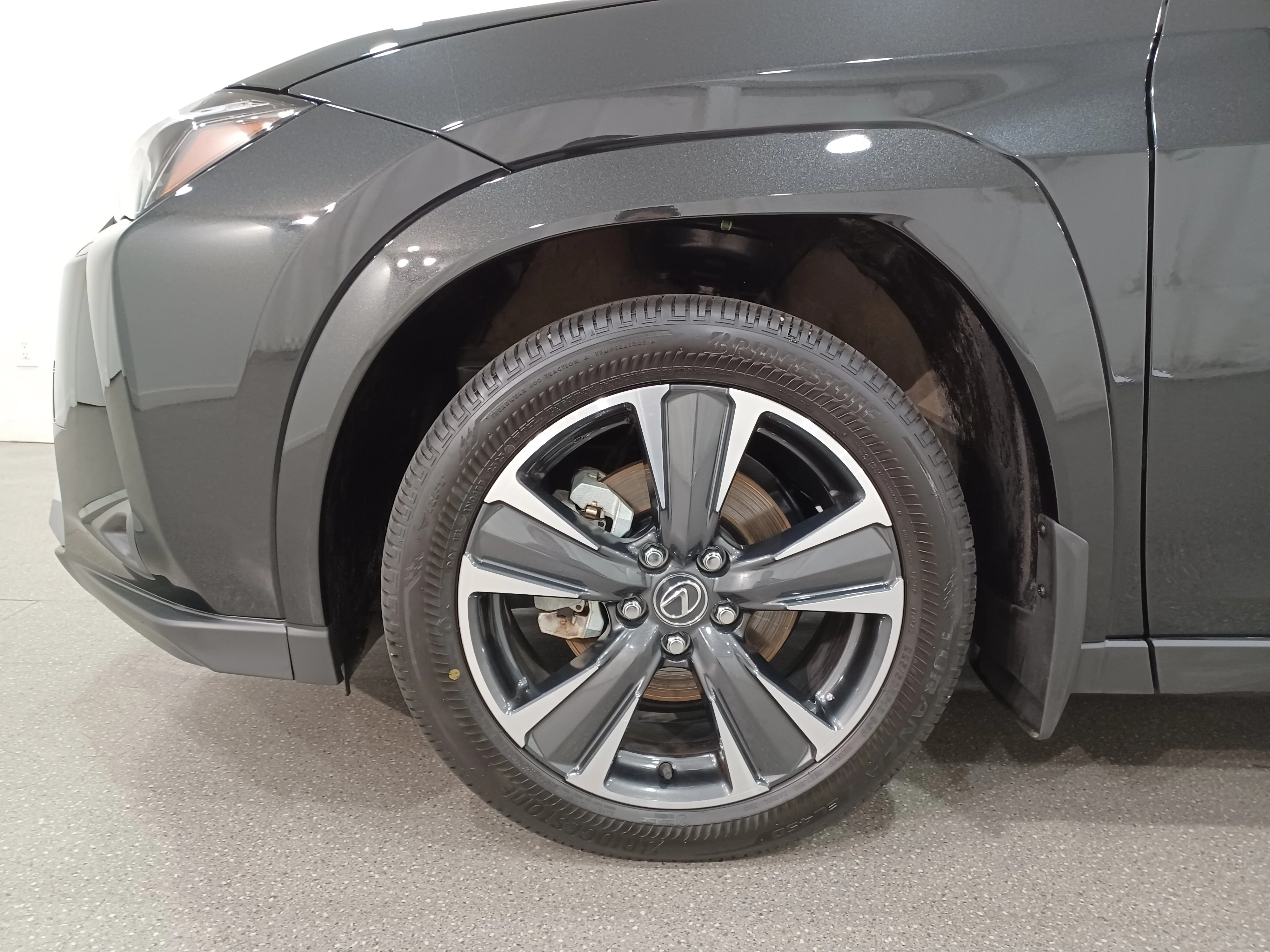 Used 2025 Caviar Lexus 300h Hybrid AWD*Adaptive Cruise | Cooled Leather | Sunroof | Htd Wheel | Lane Keep Assist image 21