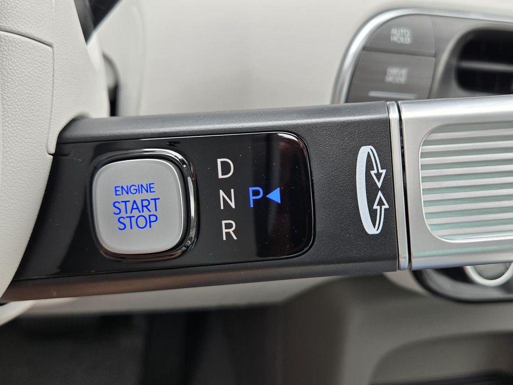 New 2026 Black Hyundai Blue SEL Premium 7P image 25