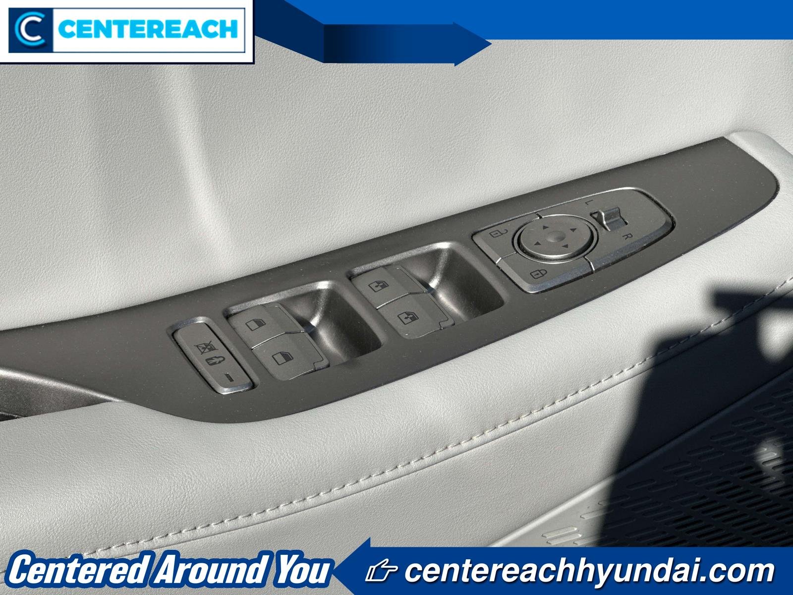 Used 2023 Silver Hyundai SEL image 17