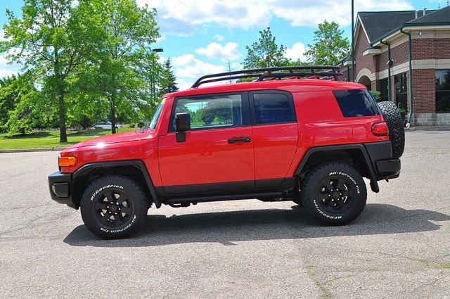 Used 2012 Red Toyota Base image 7
