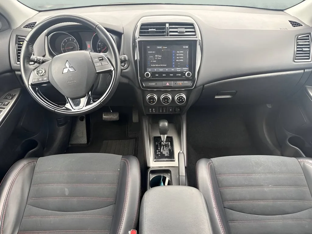 Used 2024 Gray Mitsubishi S image 10