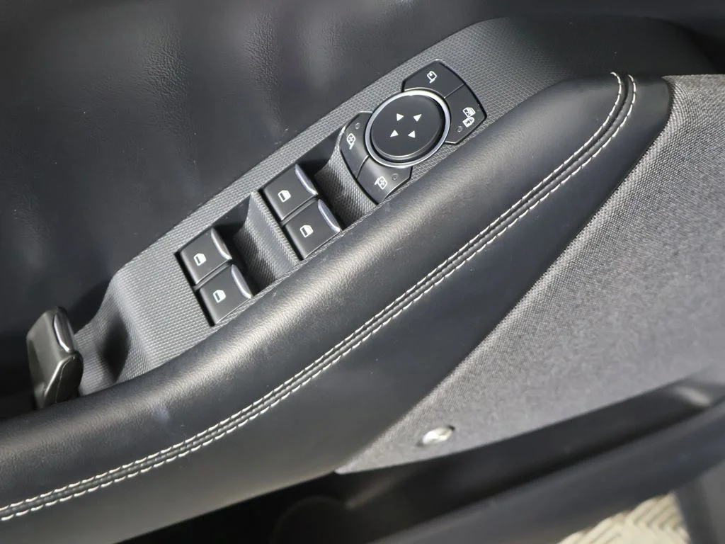 Used 2023 Blue Ford Premium image 38