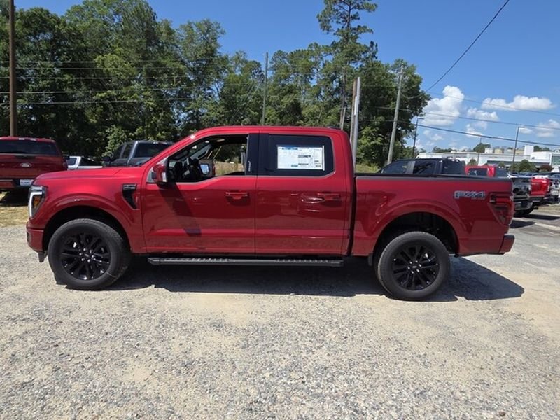 New 2026 Ruby Red Metallic Tinted Clearcoat Ford Lariat® image 4