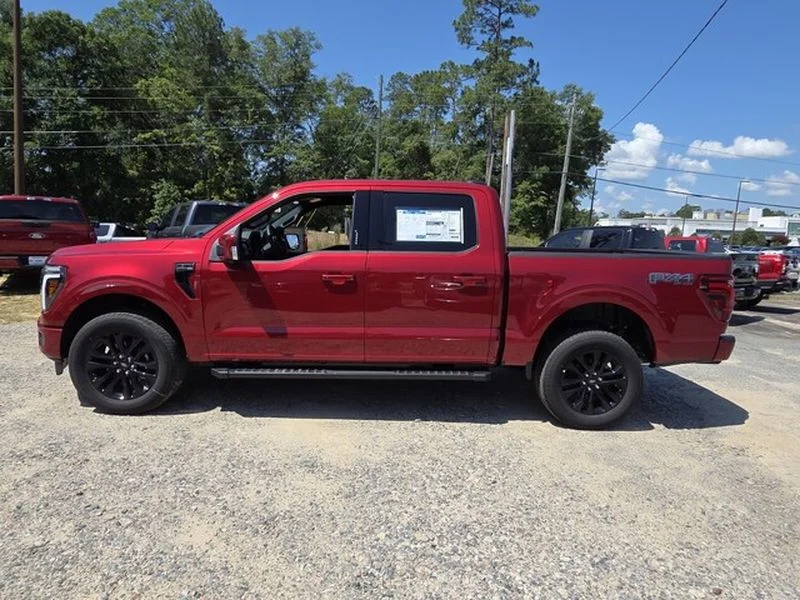 New 2026 Ruby Red Metallic Tinted Clearcoat Ford Lariat® image 4