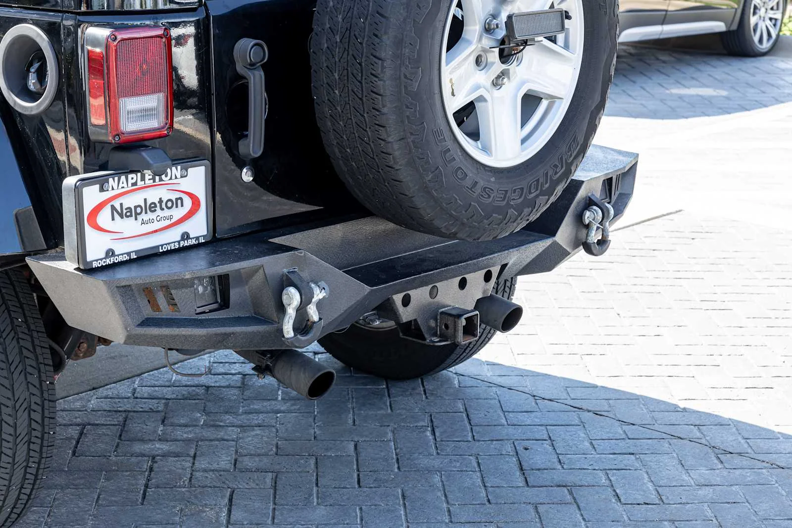 Used 2016 Black Clearcoat Jeep 75th Anniversary image 33