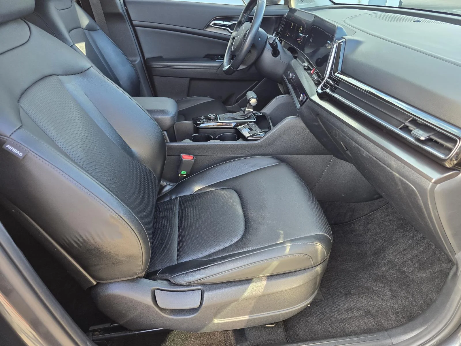 Used 2024 Gravity Gray Kia EX image 20