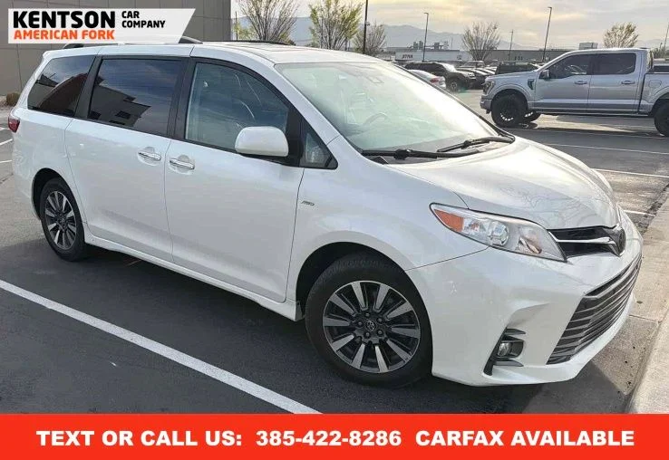 2020 Toyota Sienna XLE V6 AWD 7-Passenger's photo